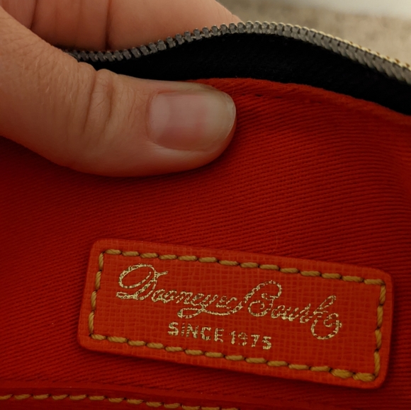 Tropical Fruit Dooney and Bourke crossbody bag - Picture 3 of 6